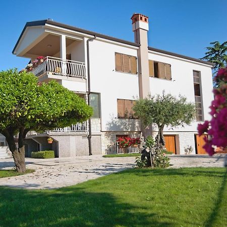 Apartments Vili Umag Eksteriør bilde